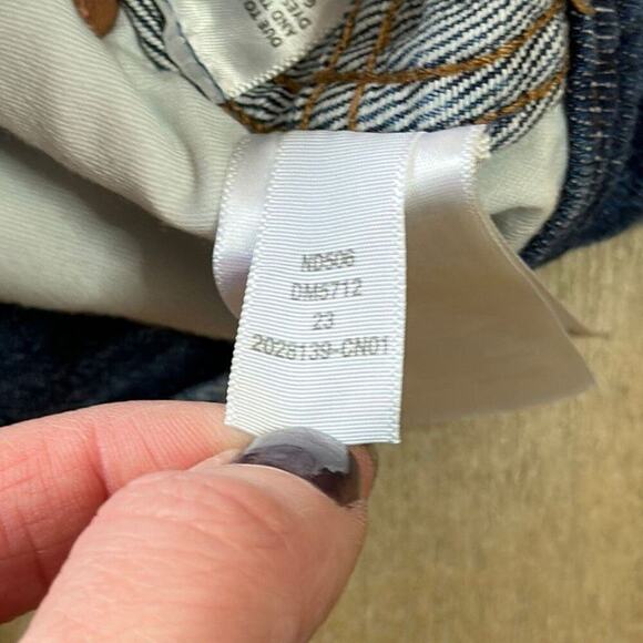 Madewell The Perfect Vintage Jean in Annesley Wash: Western Edition - Picture 6 of 6